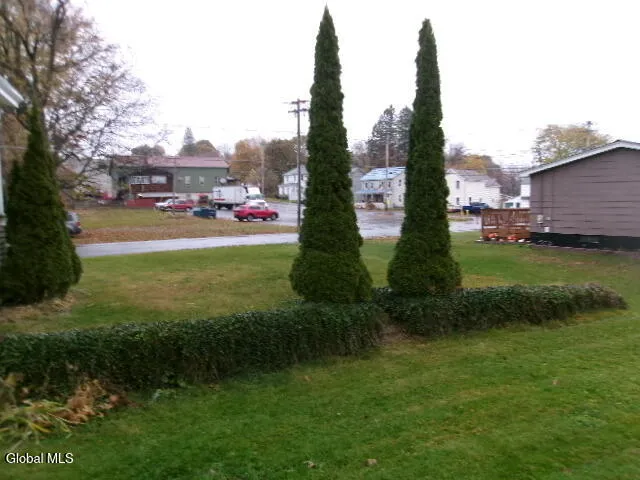 $177,500 | 1 2nd Avenue, Mayfield, NY 12117