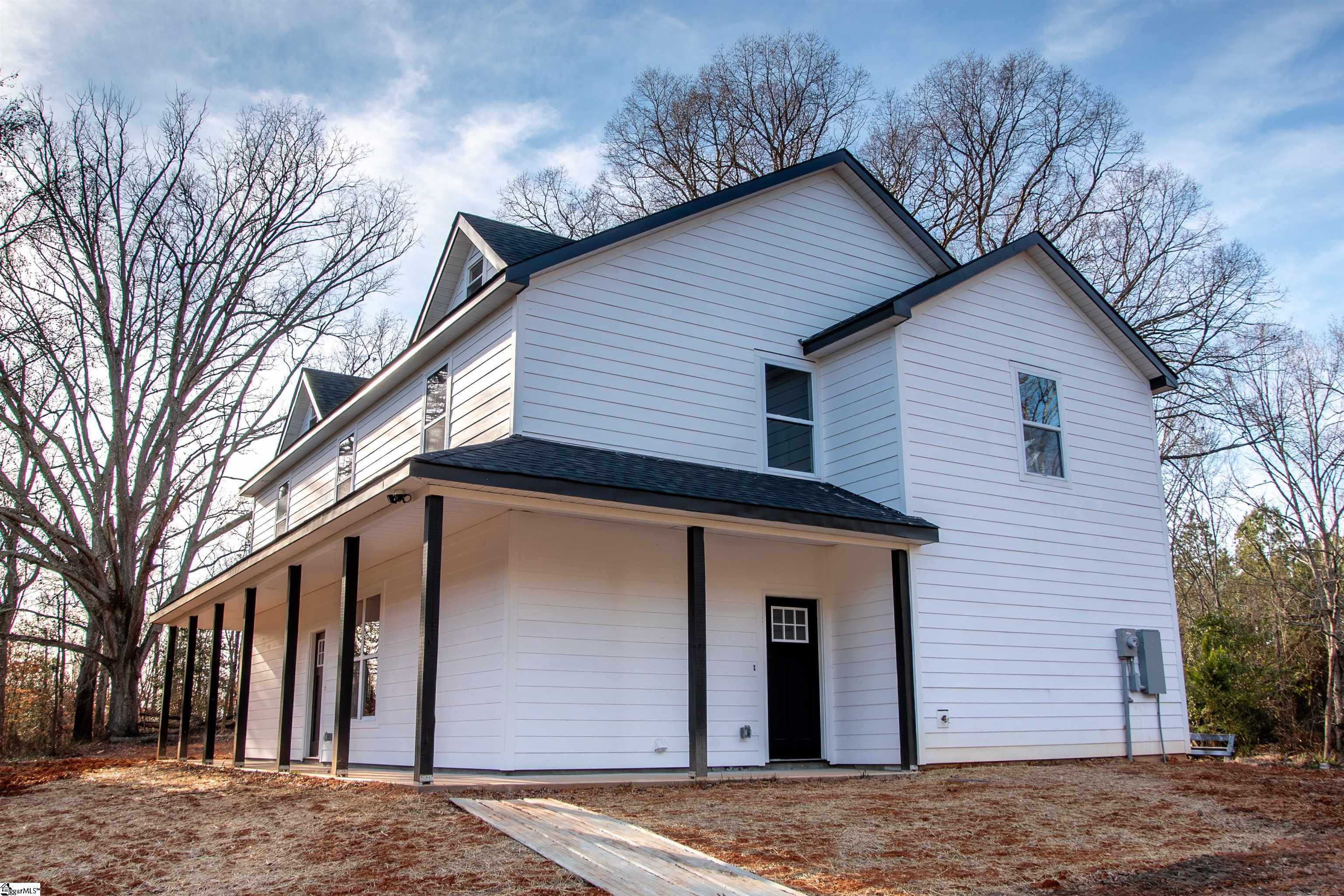 128 Kirby Green Road Pelzer, SC 29669 - Photo 4 of 36