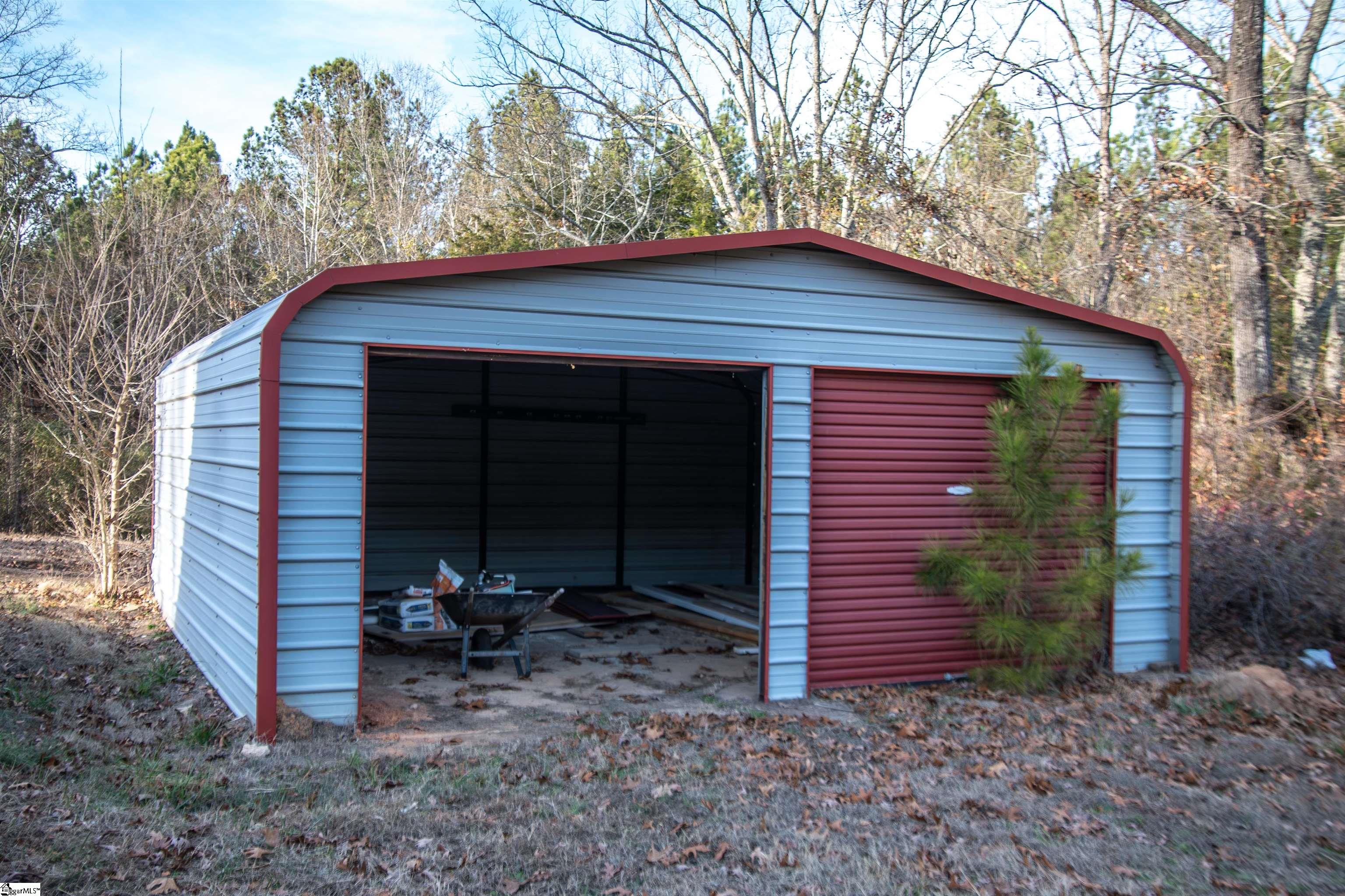 128 Kirby Green Road Pelzer, SC 29669 - Photo 7 of 36