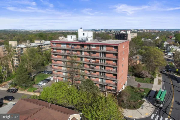 $224,500 | 4343 Cherry Hill Road, Unit 306, Arlington, VA 22207