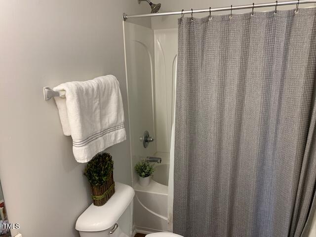 4910 Briarstone Court Raleigh, NC 27610 - Photo 28 of 34 secondary bathroom- level 3