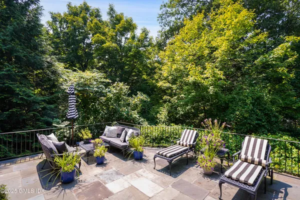 $39,500 | 59 Cat Rock Road, Cos Cob, CT 06807