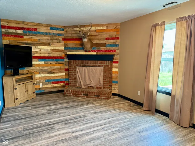 $279,500 | 30 Hickory Lane South, Crawfordsville, IN 47933