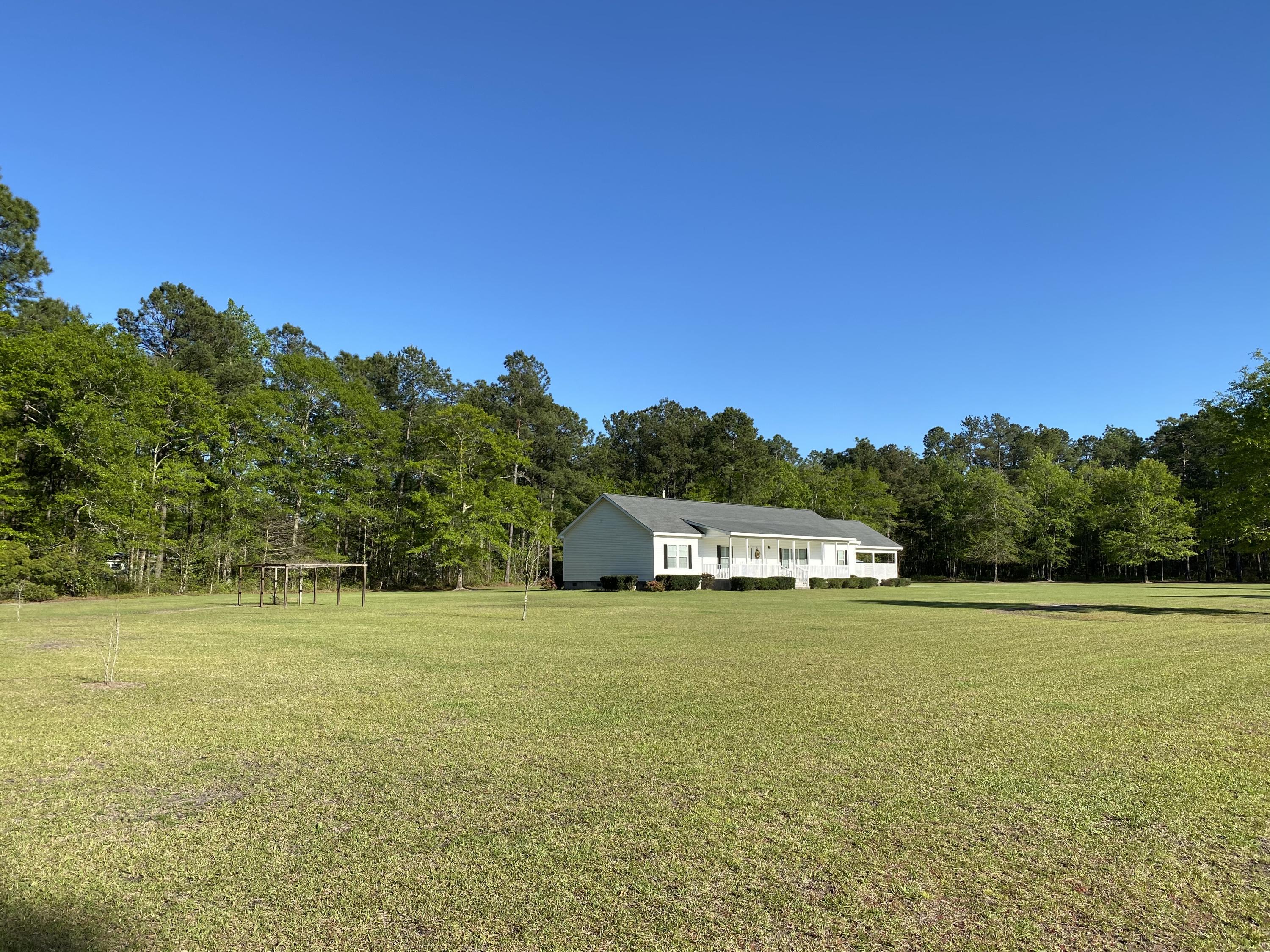 342 3 Mile Road Walterboro, SC 29488 - Photo 1 of 40 19278785-DD5E-4C7B-9A76-2C14E71C92B6