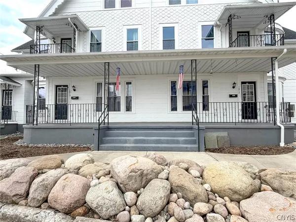 $1,700 | 1015 White Place, Utica, NY 13501