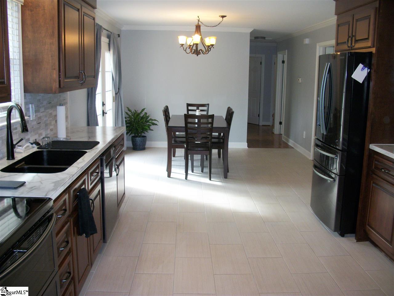 707 Watkins Road Greenville, SC 29617 - Photo 2 of 30 Gallery Image 2