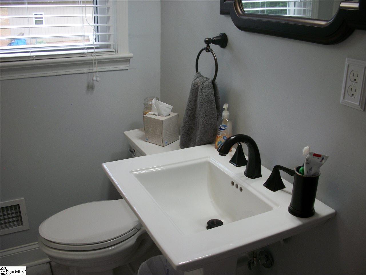 707 Watkins Road Greenville, SC 29617 - Photo 15 of 30 Gallery Image 15