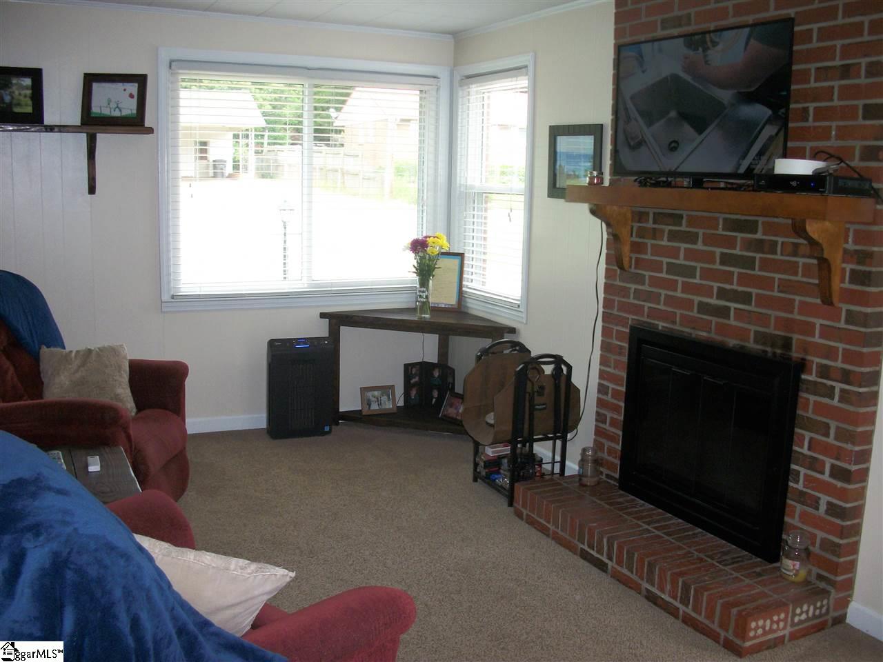 707 Watkins Road Greenville, SC 29617 - Photo 6 of 30 Gallery Image 6