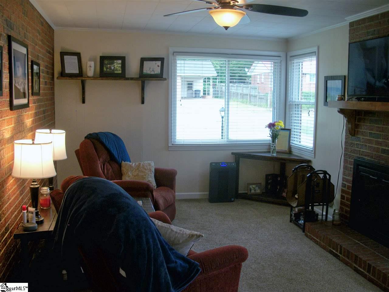 707 Watkins Road Greenville, SC 29617 - Photo 7 of 30 Gallery Image 7