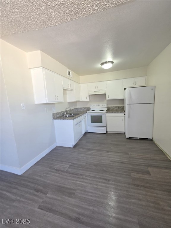 1075 East Desert Inn Road, Unit 8 Las Vegas, NV 89109 - Photo 11 of 29