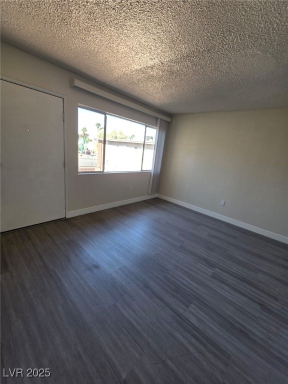 1075 East Desert Inn Road, Unit 8 Las Vegas, NV 89109 - Photo 5 of 29