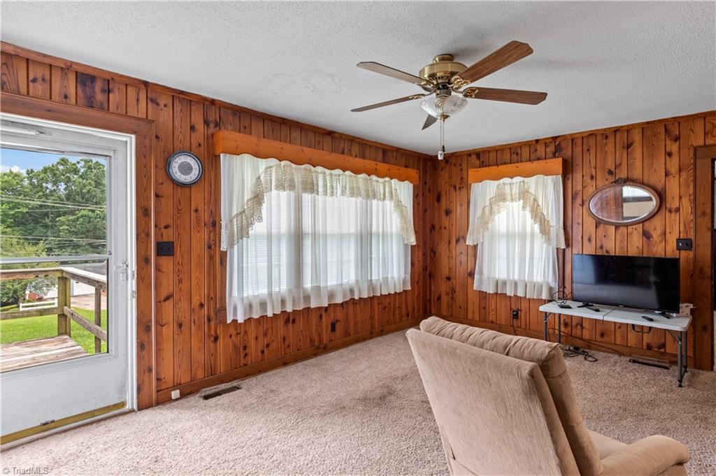 3753 Pride's Road East Bend, NC 27018 - Photo 7 of 31 Gallery Image 7