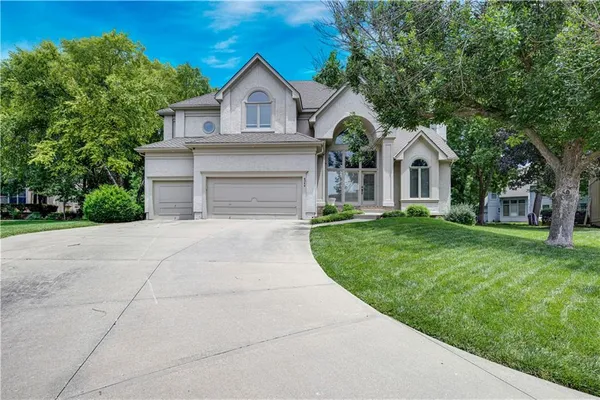 $700,000 | 4344 West 132nd Terrace, Leawood, KS 66209