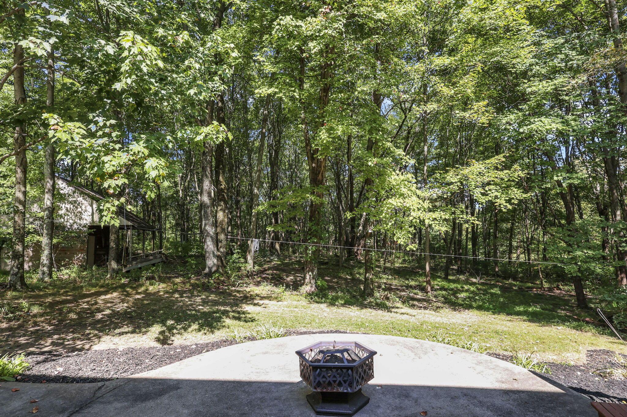 6690 Watkins Road Southwest Pataskala, OH 43062 - Photo 64 of 83 Backyard: Patio