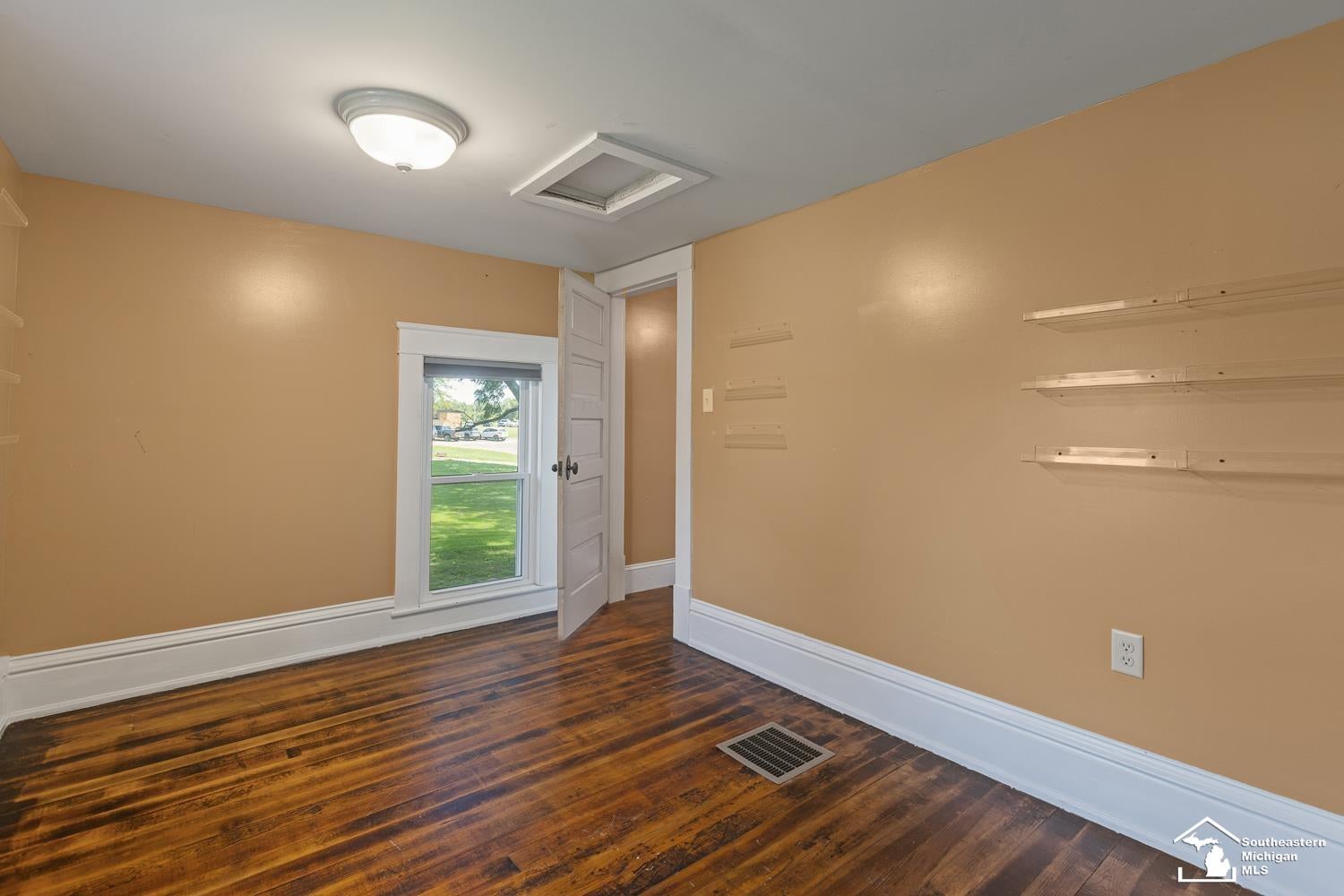 202 Walnut Street Addison, MI 49220 - Photo 17 of 32 Gallery Image 17