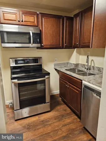$1,595 | 28 East Pall Mall Street, Winchester, VA 22601