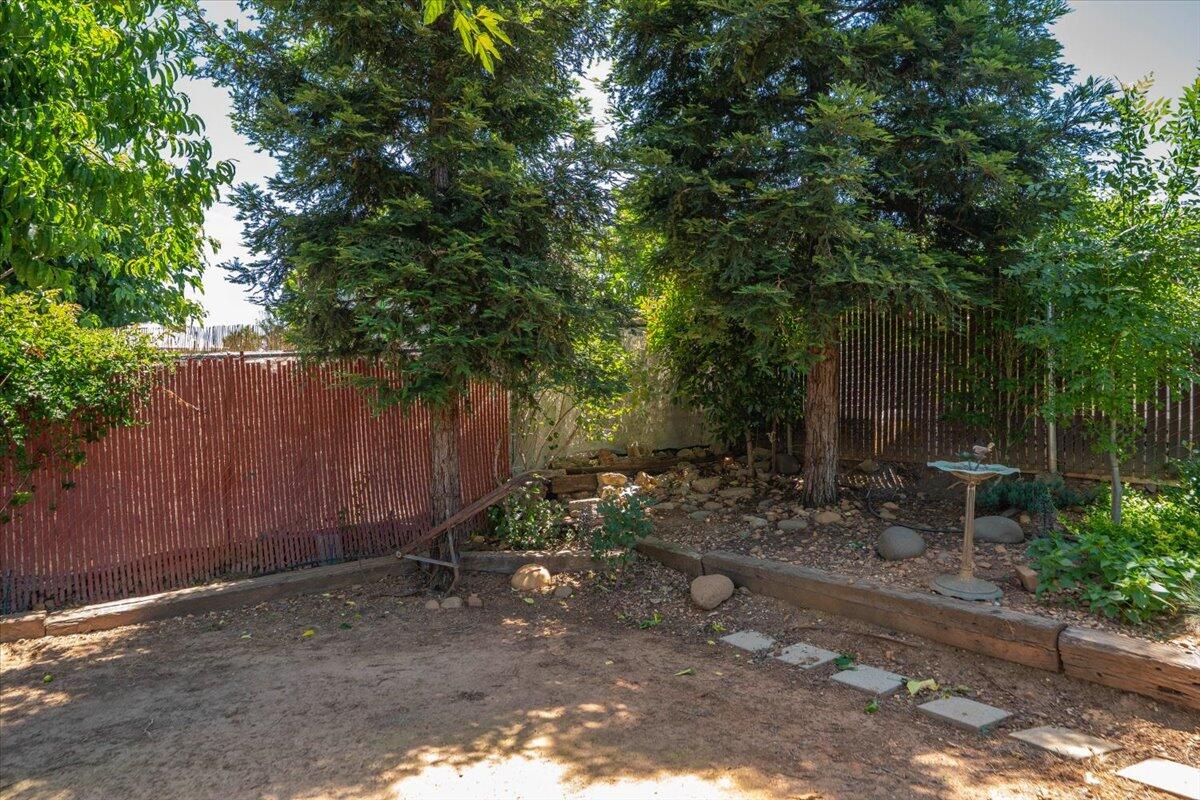 1980 Spruce Circle Anderson, CA 96007 - Photo 35 of 44 47-1980 Spruce St - E-29