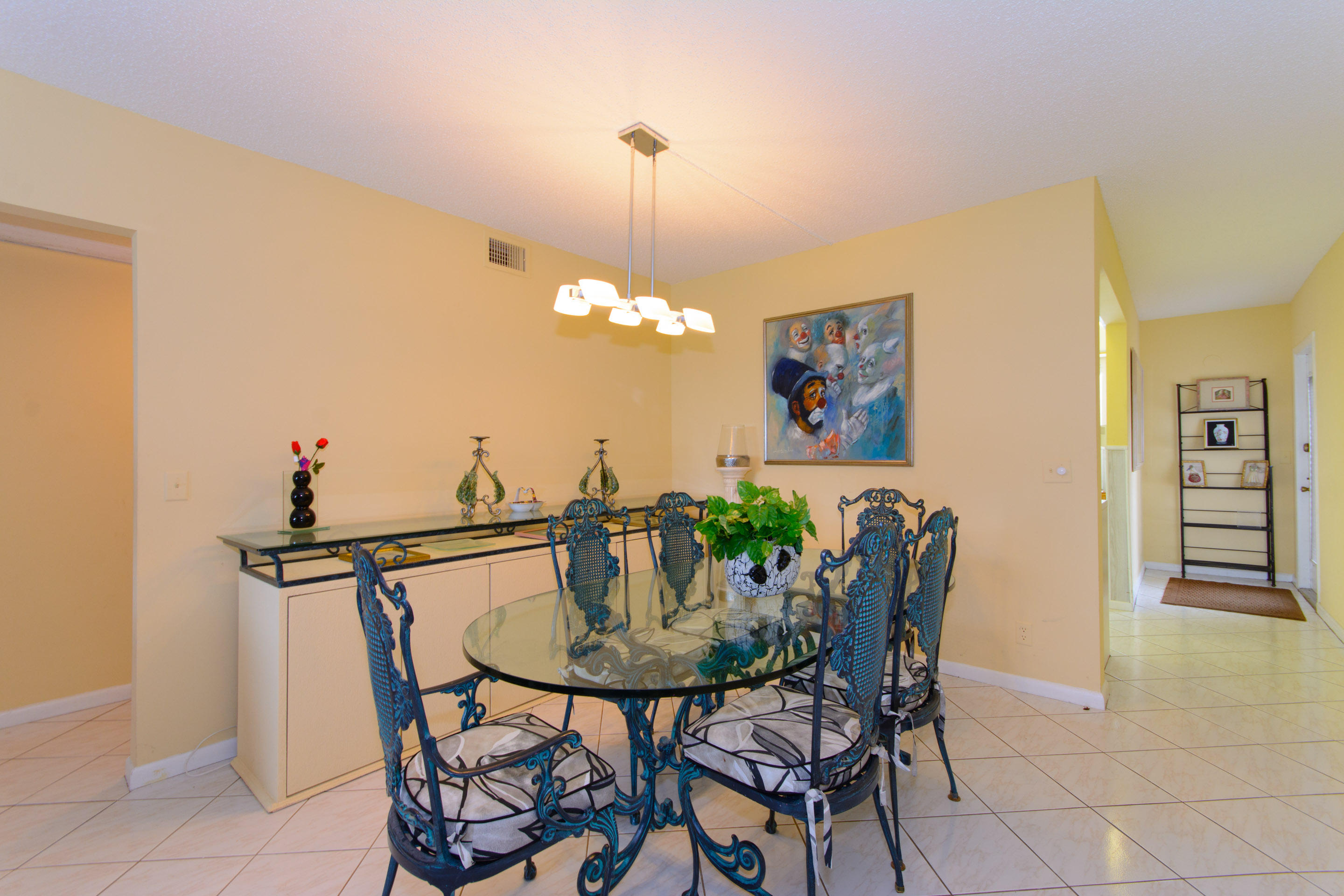 4073 Guildford East Boca Raton, FL 33434 - Photo 6 of 13 DIning Area