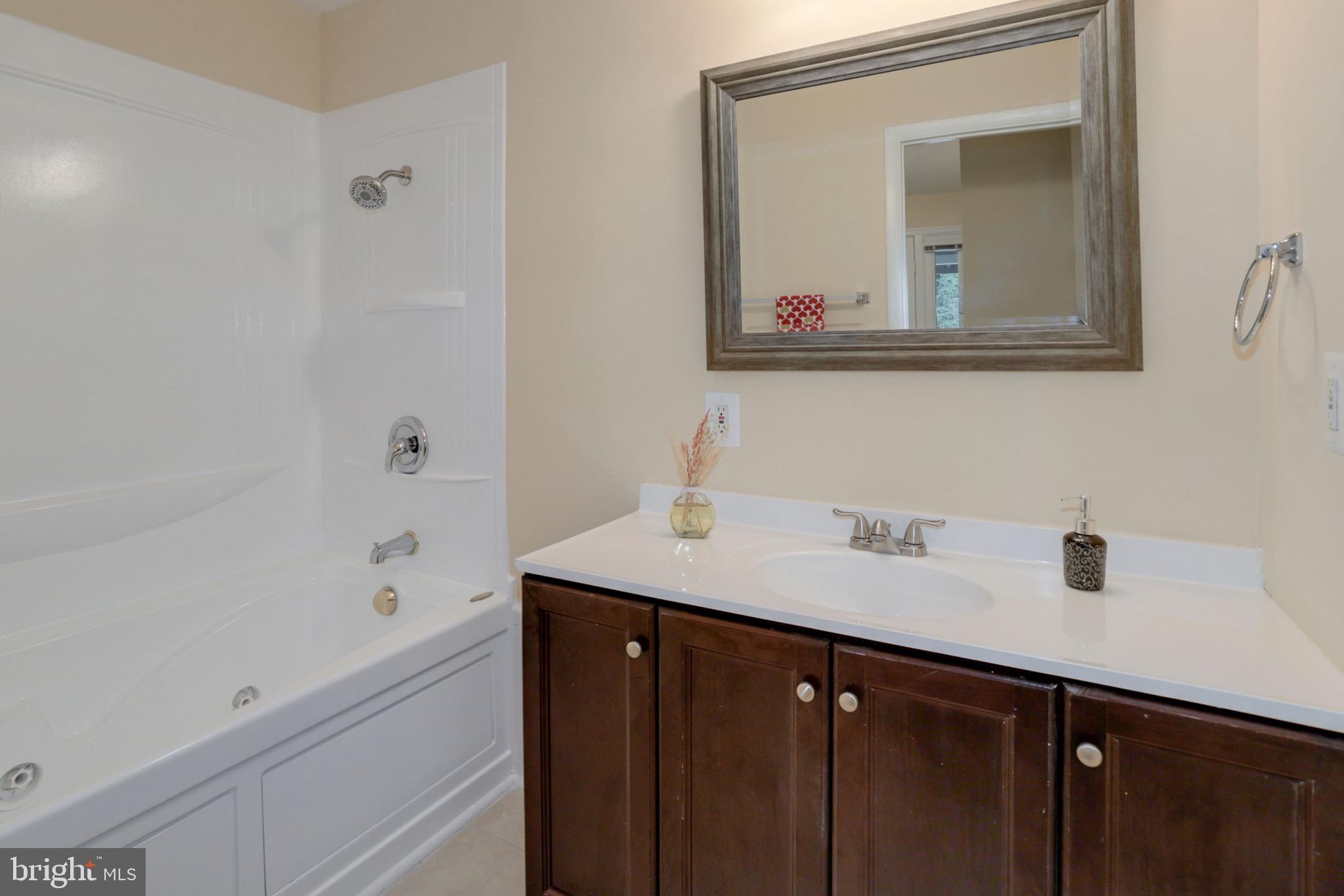 14925 Hydrus Road Silver Spring, MD 20906 - Photo 14 of 23 Gallery Image 14