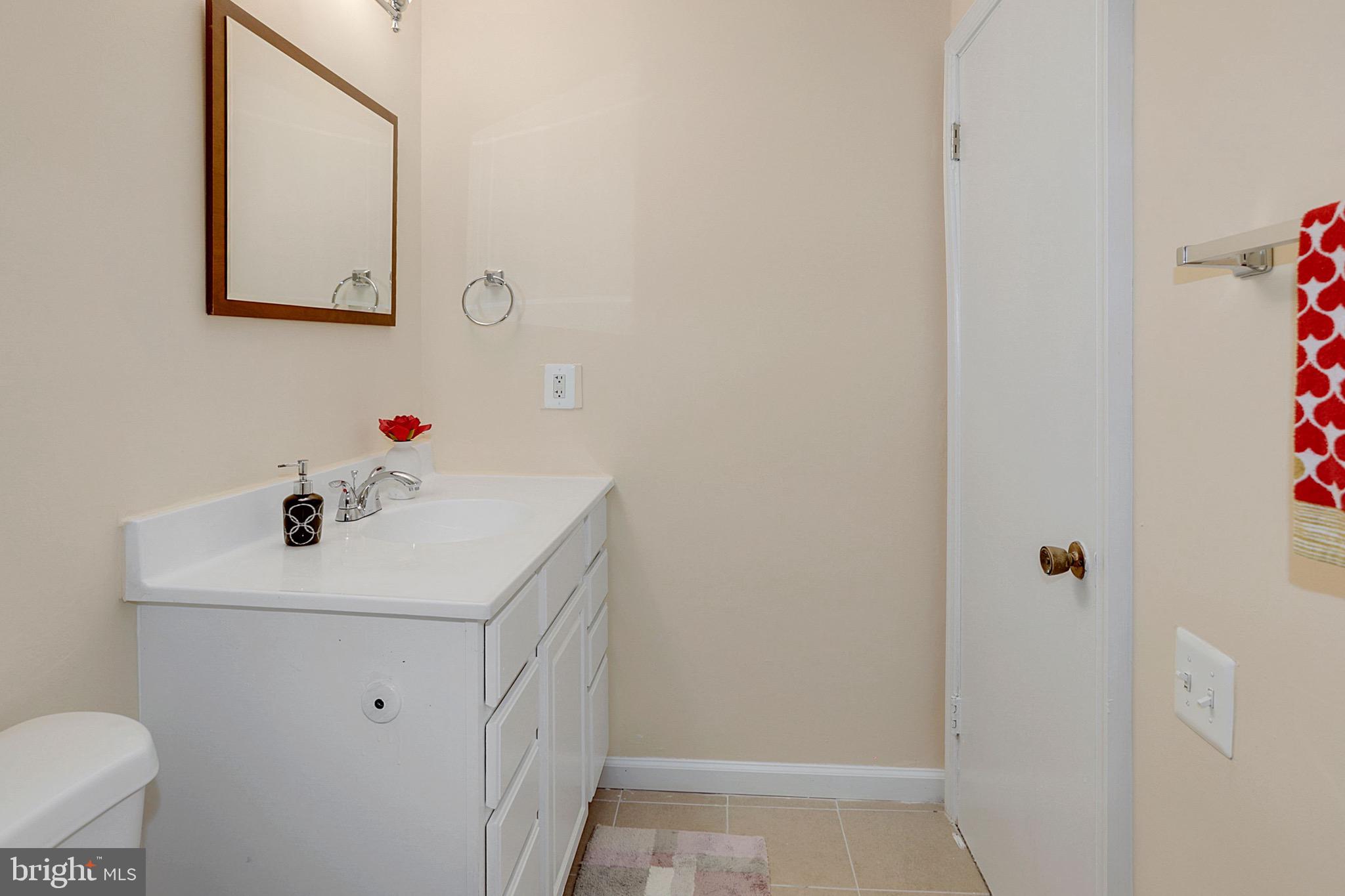 14925 Hydrus Road Silver Spring, MD 20906 - Photo 18 of 23 Gallery Image 18