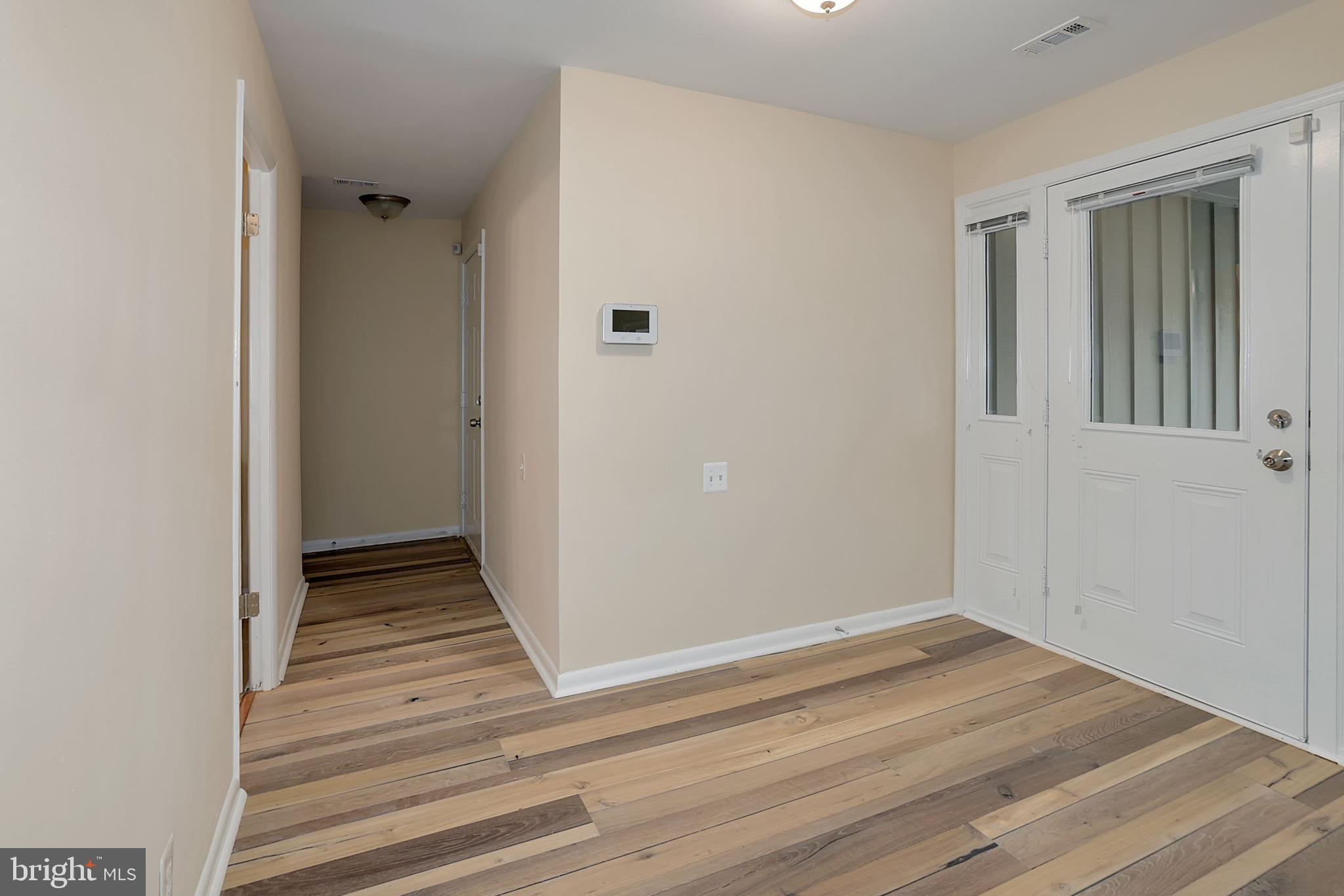 14925 Hydrus Road Silver Spring, MD 20906 - Photo 6 of 23 Gallery Image 6