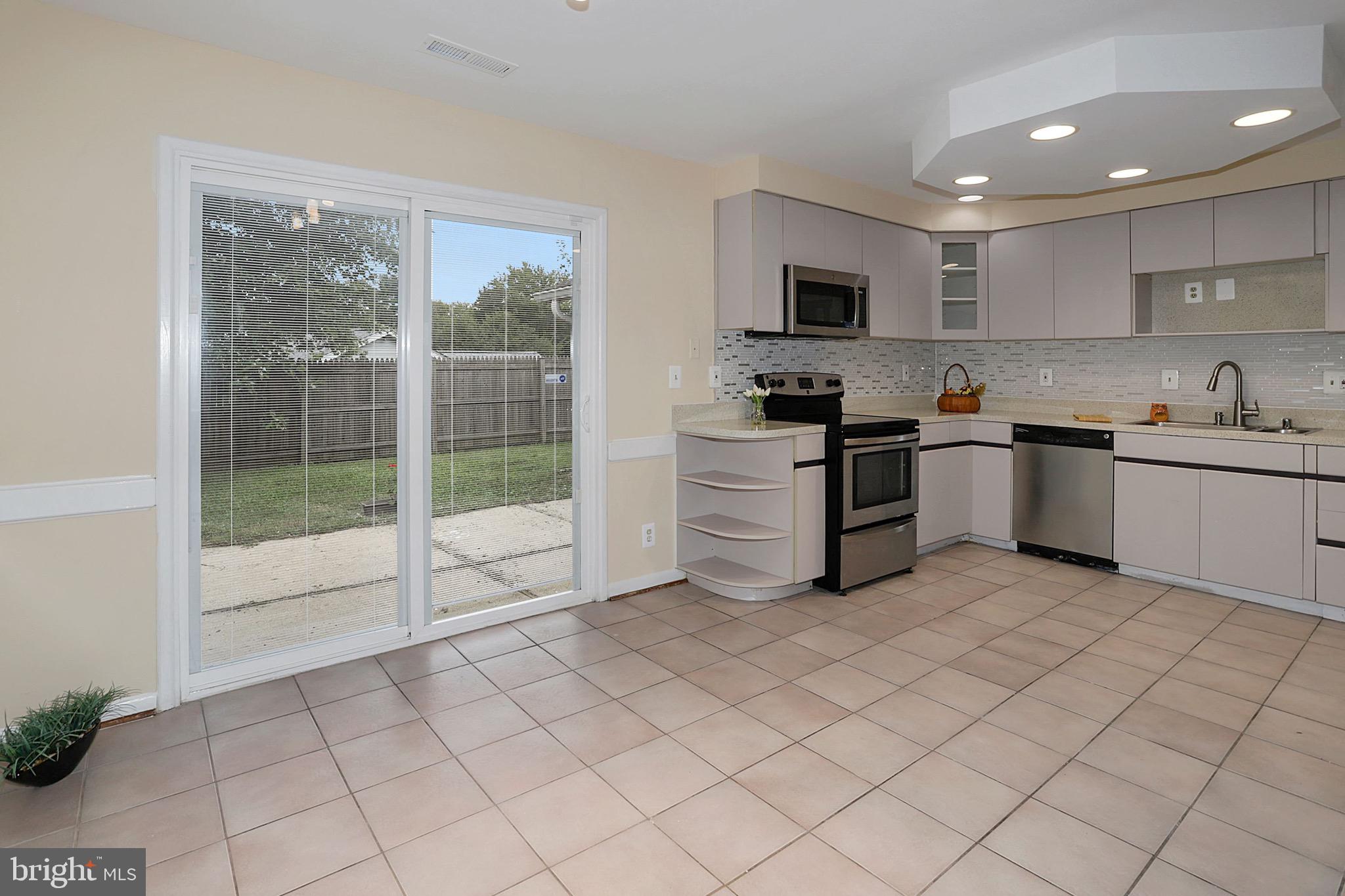14925 Hydrus Road Silver Spring, MD 20906 - Photo 9 of 23 Gallery Image 9