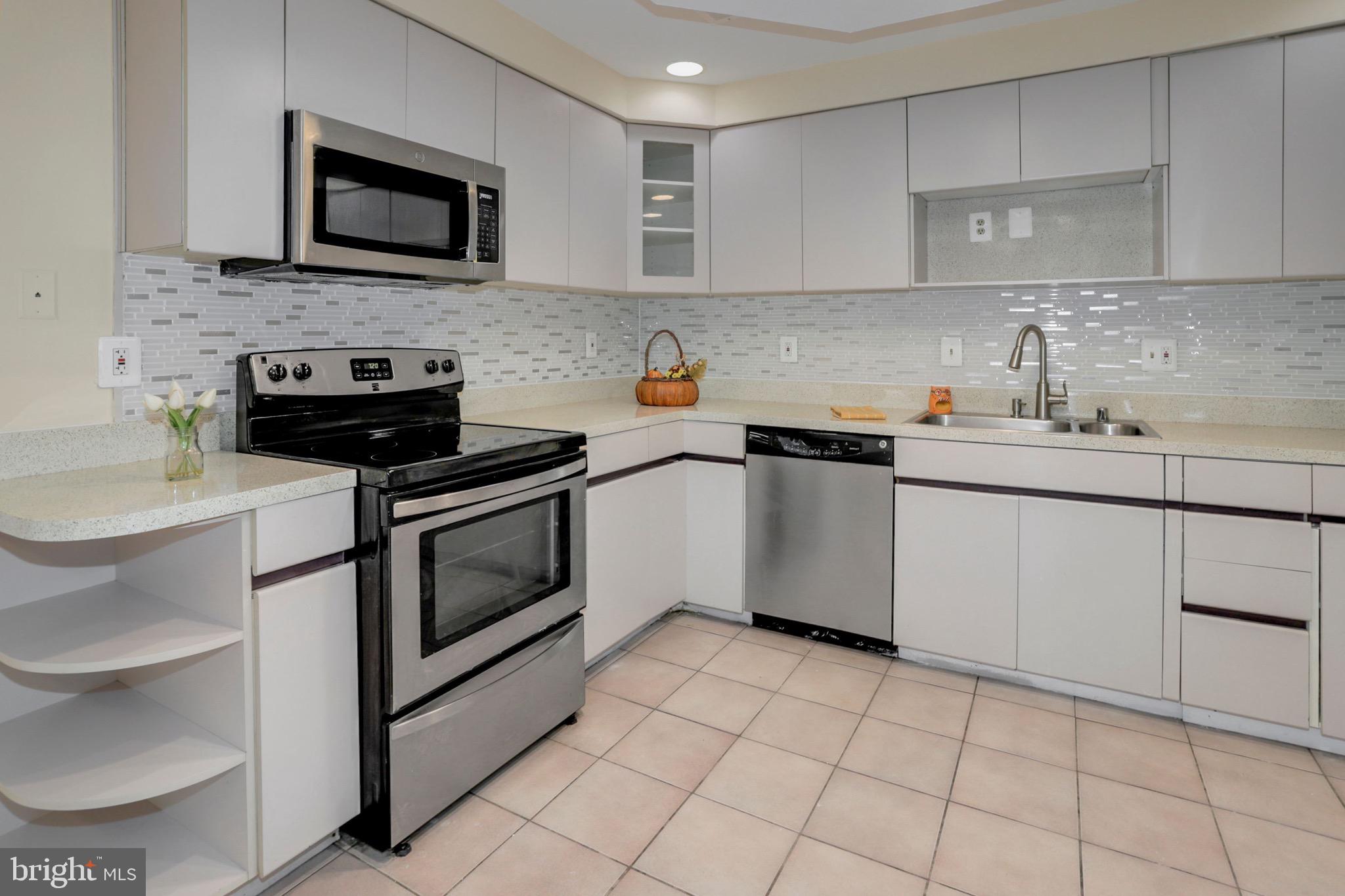 14925 Hydrus Road Silver Spring, MD 20906 - Photo 10 of 23 Gallery Image 10