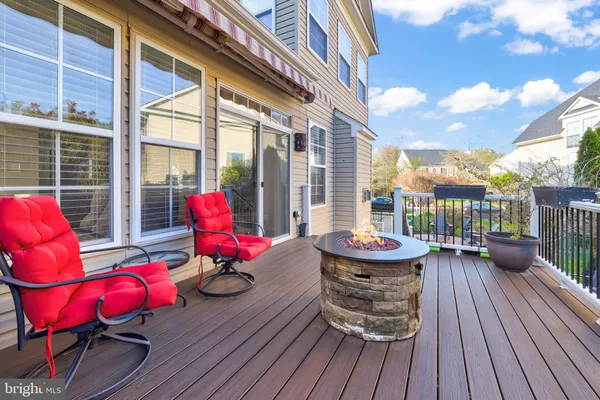 $995,000 | 7153 Comrie Court, Warrenton, VA 20187