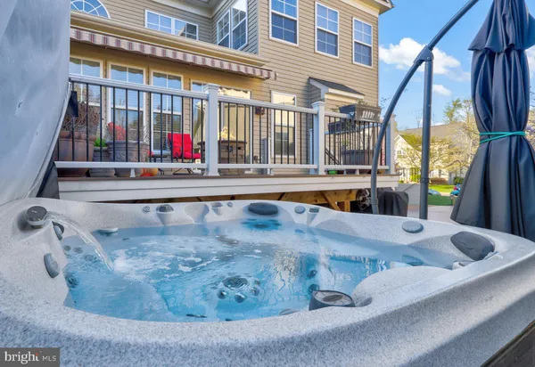 $995,000 | 7153 Comrie Court, Warrenton, VA 20187