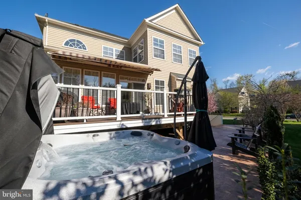$995,000 | 7153 Comrie Court, Warrenton, VA 20187