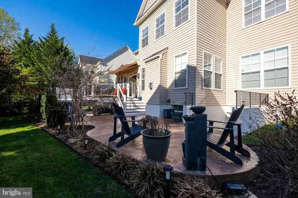 $995,000 | 7153 Comrie Court, Warrenton, VA 20187