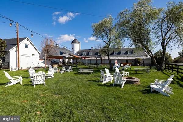 $995,000 | 7153 Comrie Court, Warrenton, VA 20187