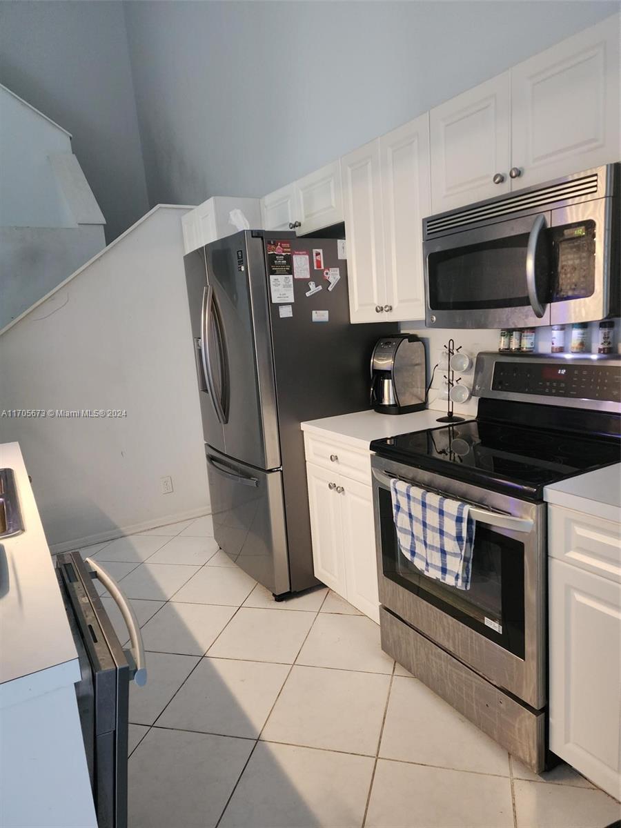 5121 Sabal Gardens Lane, Unit 1 Boca Raton, FL 33487 - Photo 5 of 14