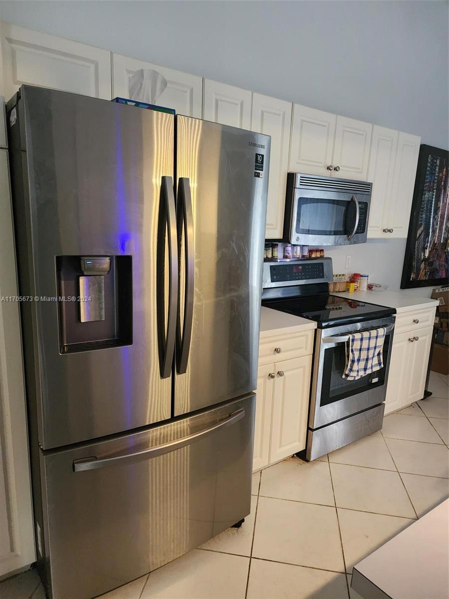 5121 Sabal Gardens Lane, Unit 1 Boca Raton, FL 33487 - Photo 6 of 14