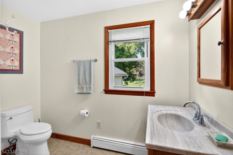 127 Hillcrest Road Flemington, NJ 08822 - Photo 8 of 38