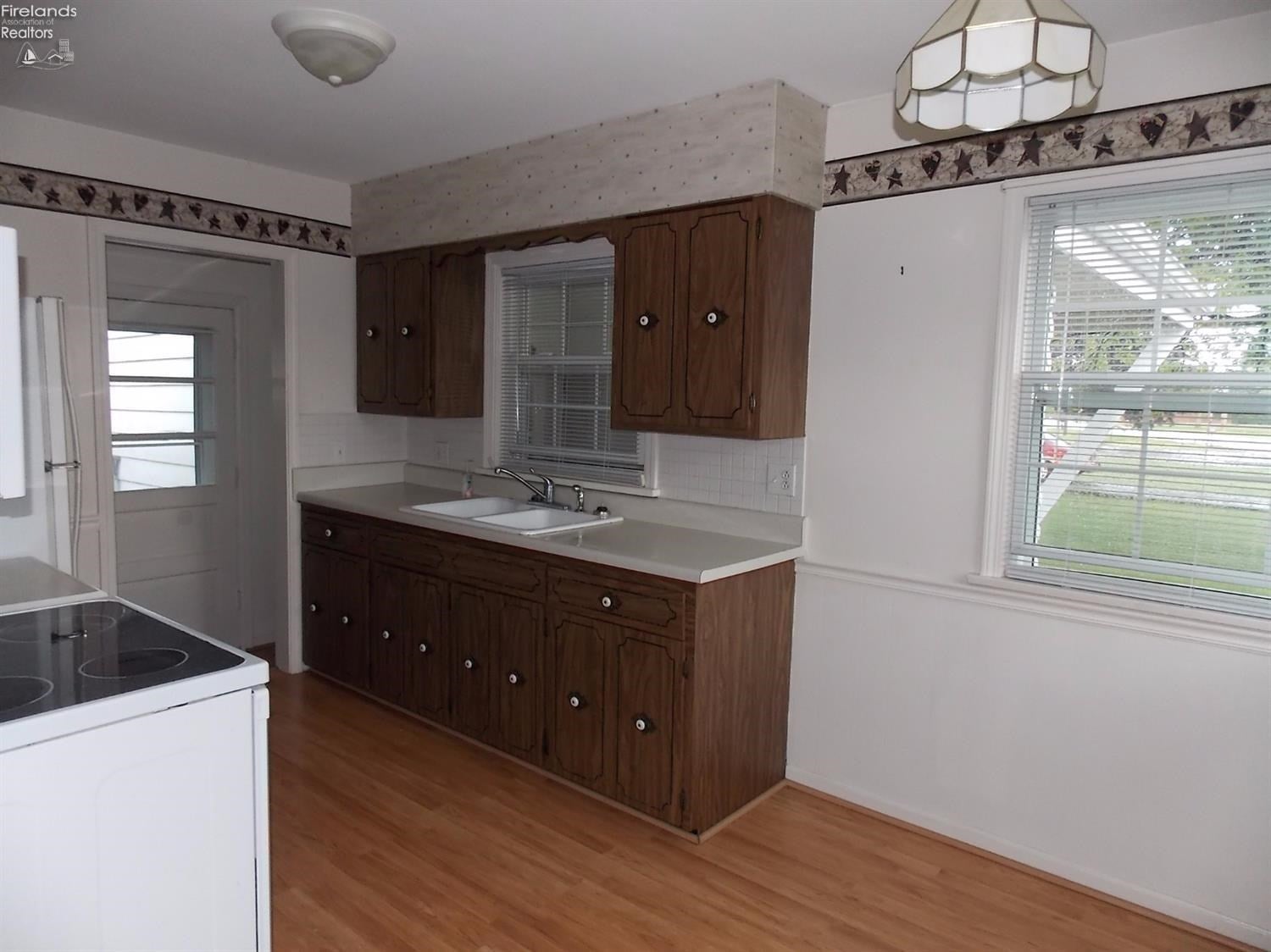 1178 West Fremont Road Port Clinton, OH 43452 - Photo 9 of 10 Gallery Image 9
