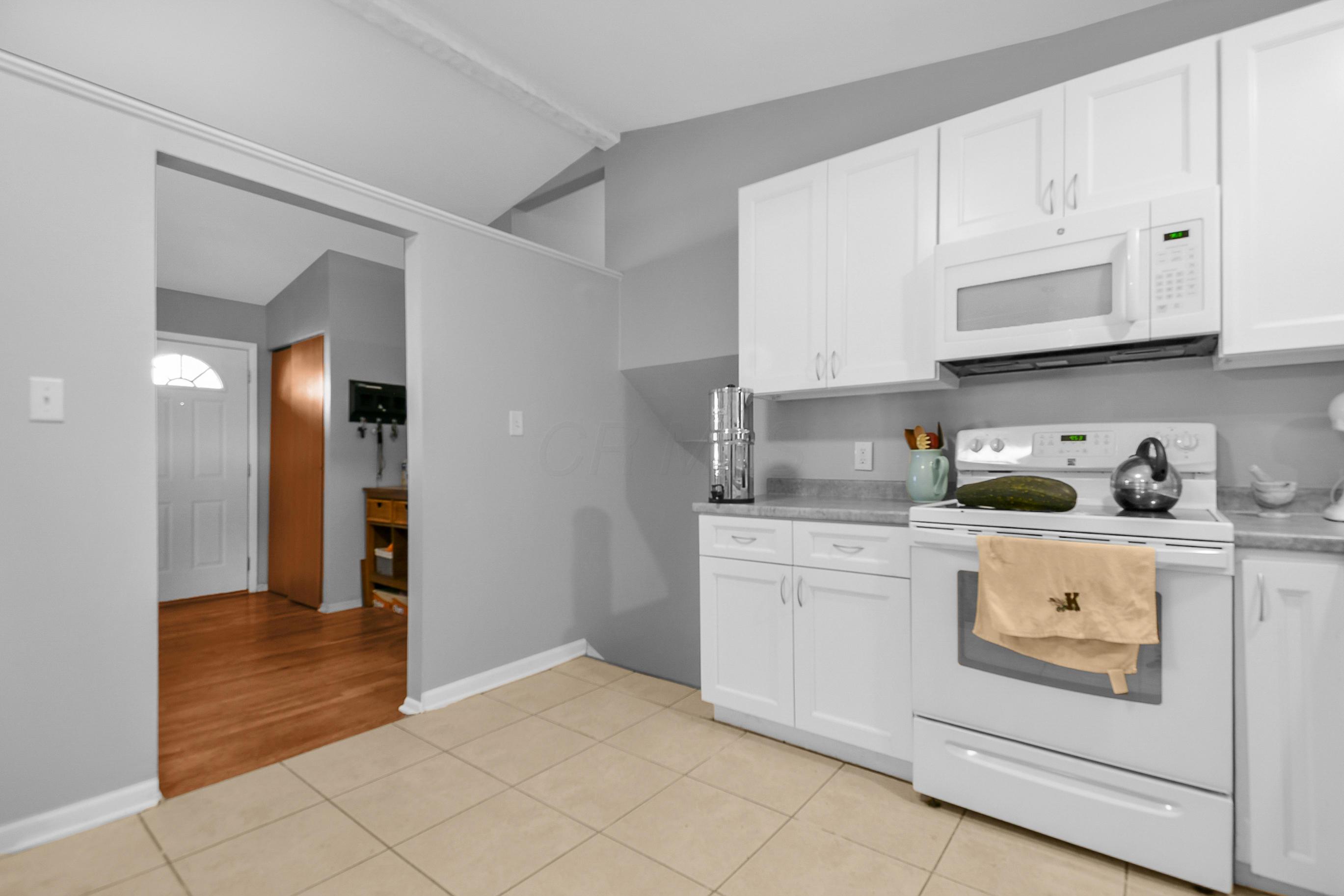 1463 Thurell Road Columbus, OH 43229 - Photo 12 of 28 Gallery Image 12