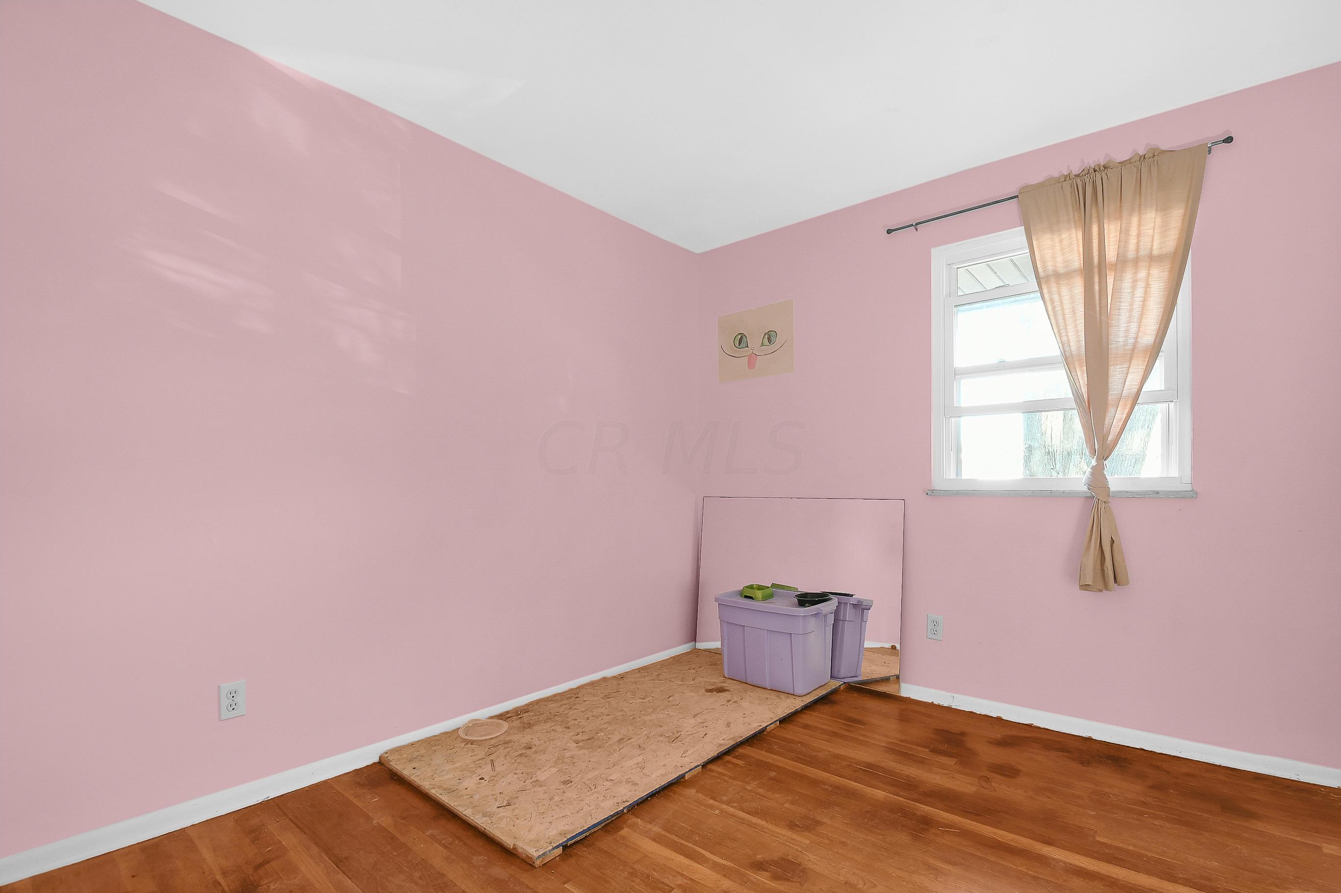1463 Thurell Road Columbus, OH 43229 - Photo 13 of 28 Gallery Image 13