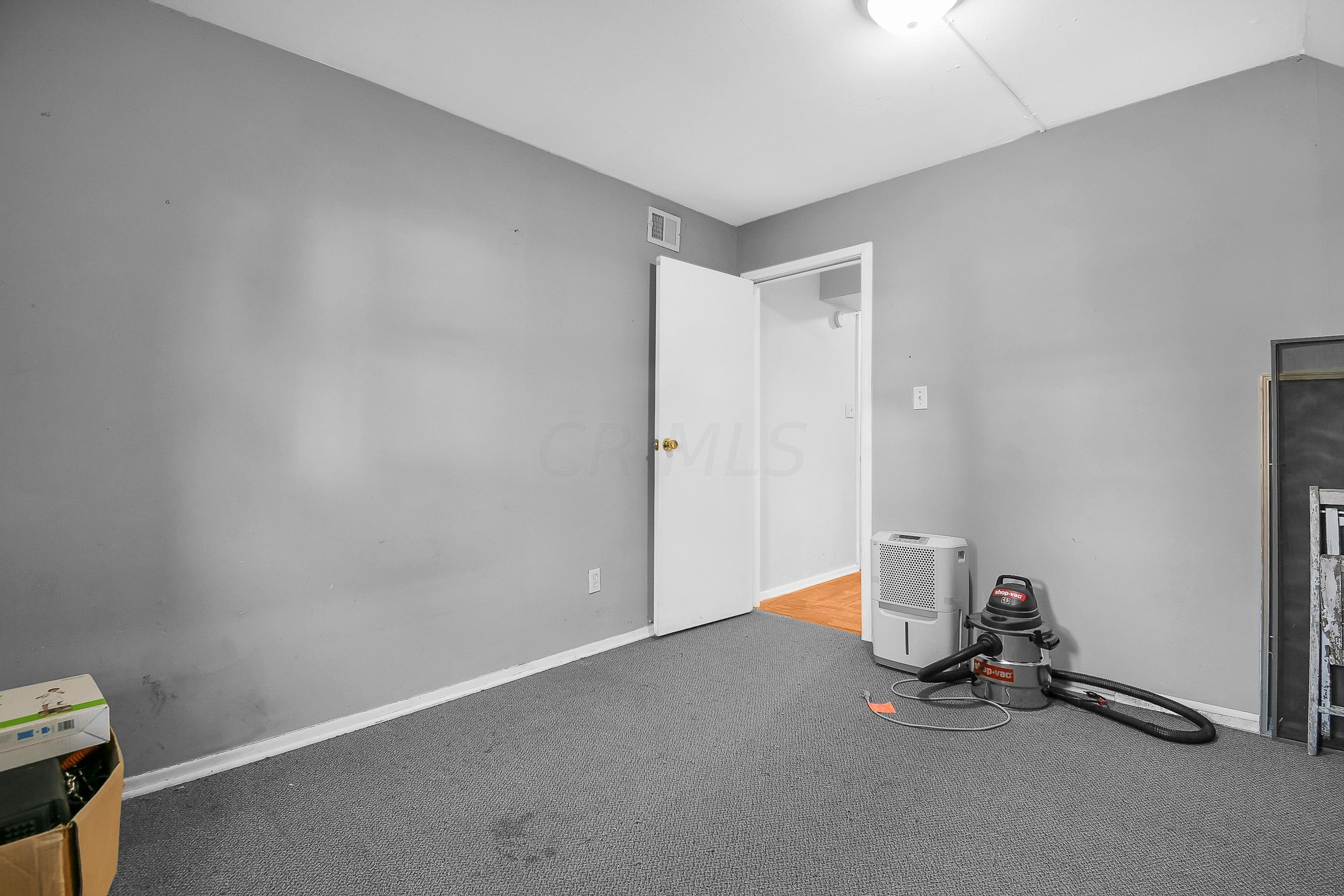1463 Thurell Road Columbus, OH 43229 - Photo 20 of 28 Gallery Image 20