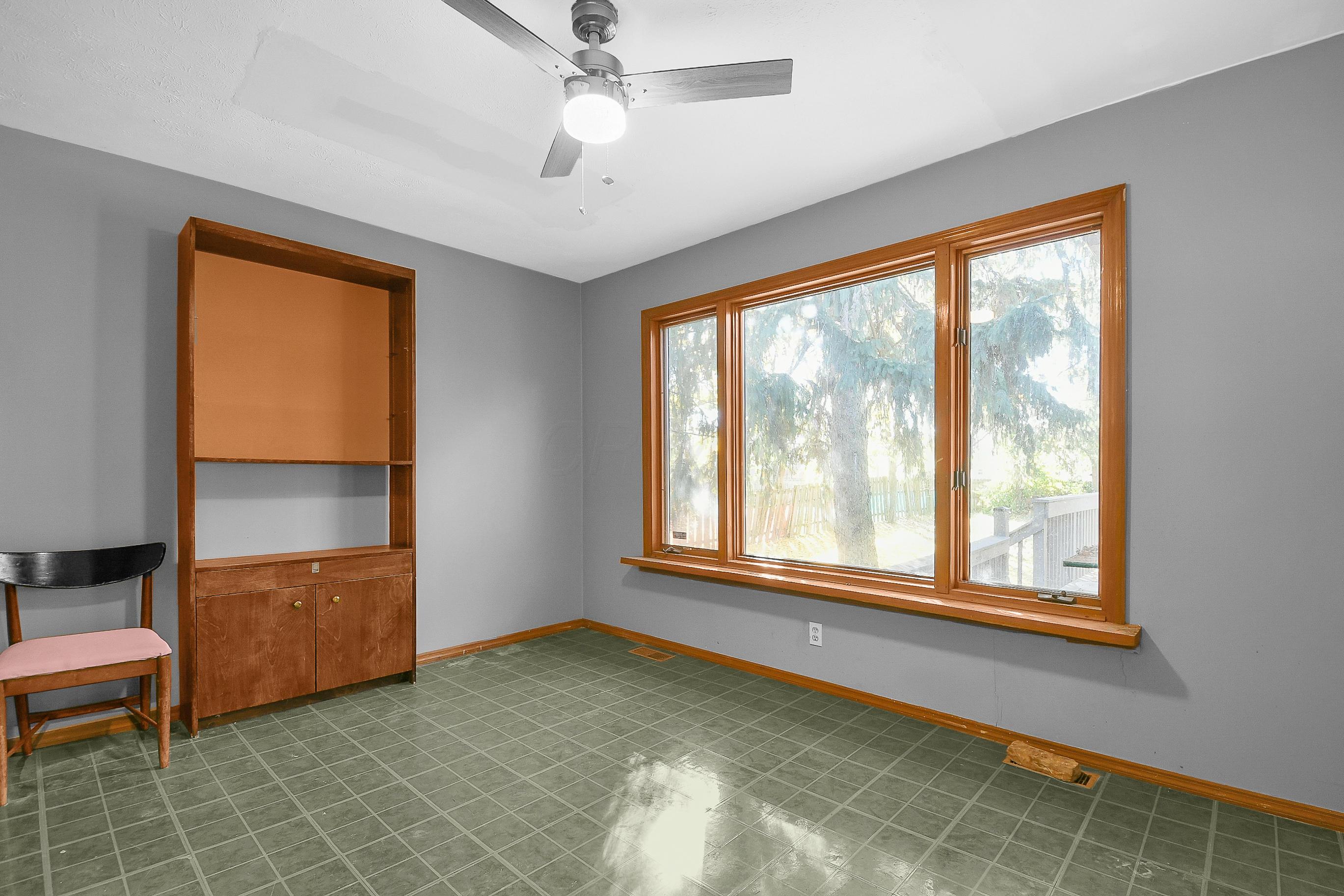 1463 Thurell Road Columbus, OH 43229 - Photo 10 of 28 Gallery Image 10