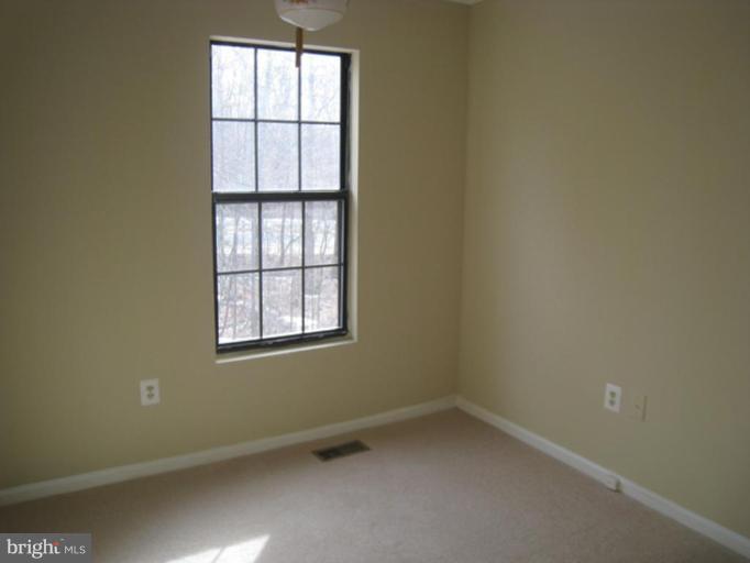 20411 Boulder Ridge Terrace Gaithersburg, MD 20882 - Photo 9 of 22 Bedroom #2