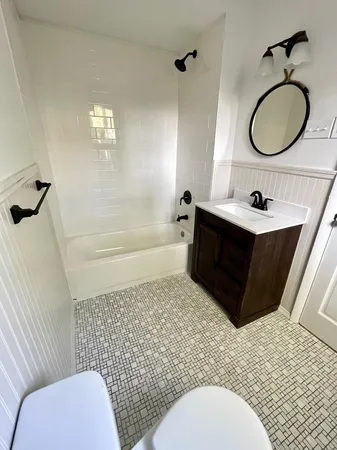 $2,800 | 27 Hopkins Avenue, Unit 1, Jersey City, NJ 07306