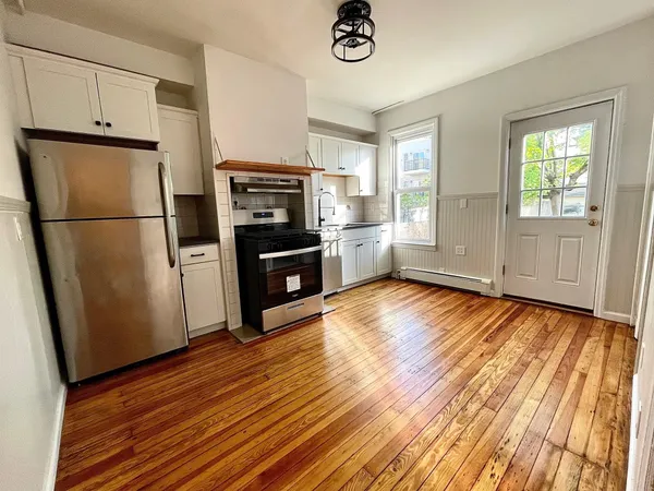 $2,800 | 27 Hopkins Avenue, Unit 1, Jersey City, NJ 07306