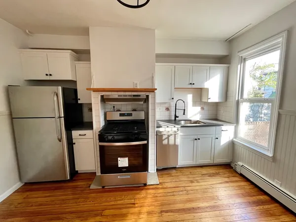 $2,800 | 27 Hopkins Avenue, Unit 1, Jersey City, NJ 07306