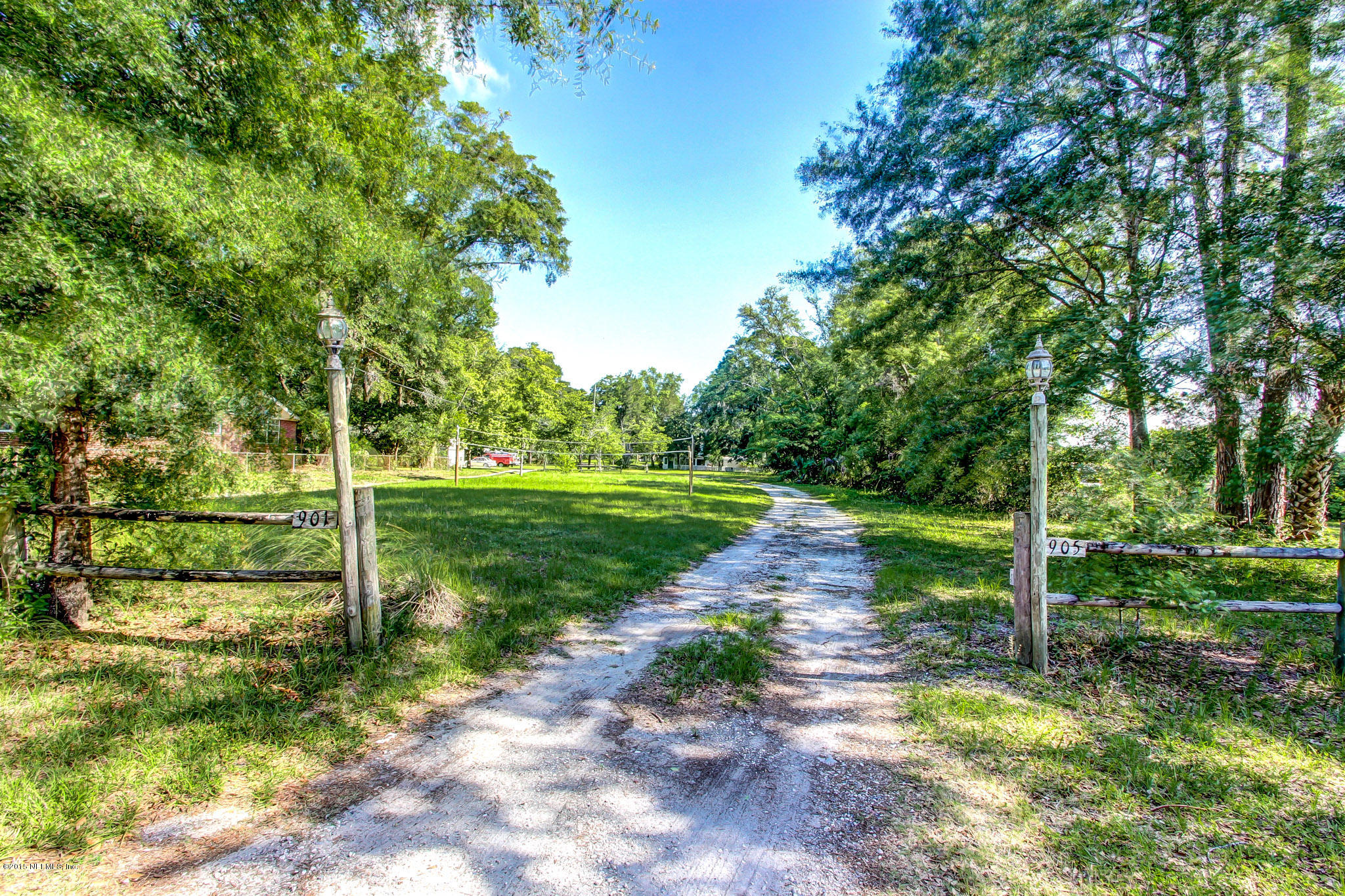 901 Cedar Bay Road Jacksonville, FL 32218 - Photo 2 of 25 903 Cedar Bay Road Shoot 1 MLS-1