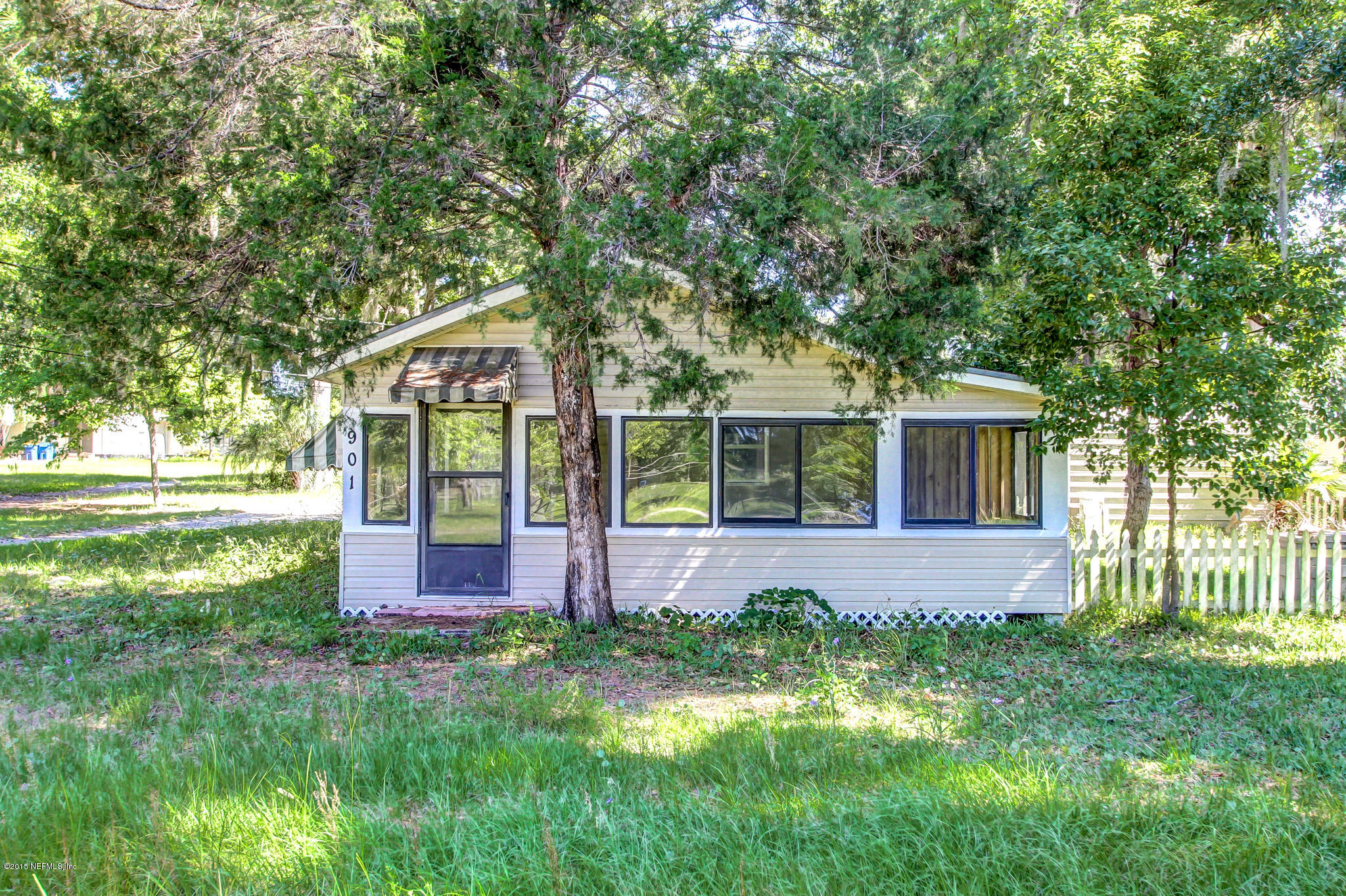 901 Cedar Bay Road Jacksonville, FL 32218 - Photo 5 of 25 903 Cedar Bay Road Shoot 2 MLS-13