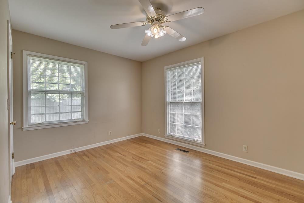 1111 Whitehall Road Murfreesboro, TN 37130 - Photo 25 of 26 Master bedroom with 2 closets