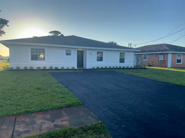 $3,500 | 618 Northeast 1st Street, Unit A, Boynton Beach, FL 33435