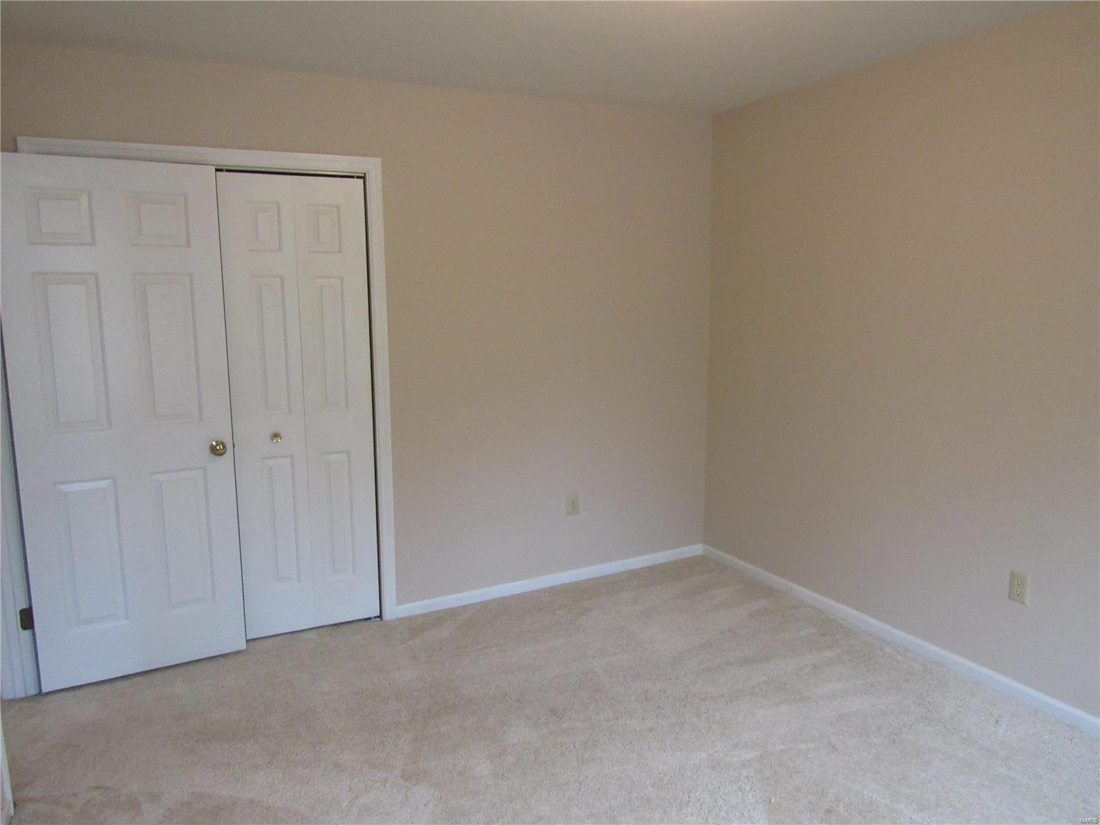 4424 Thatcher Road Alton, IL 62002 - Photo 20 of 30
