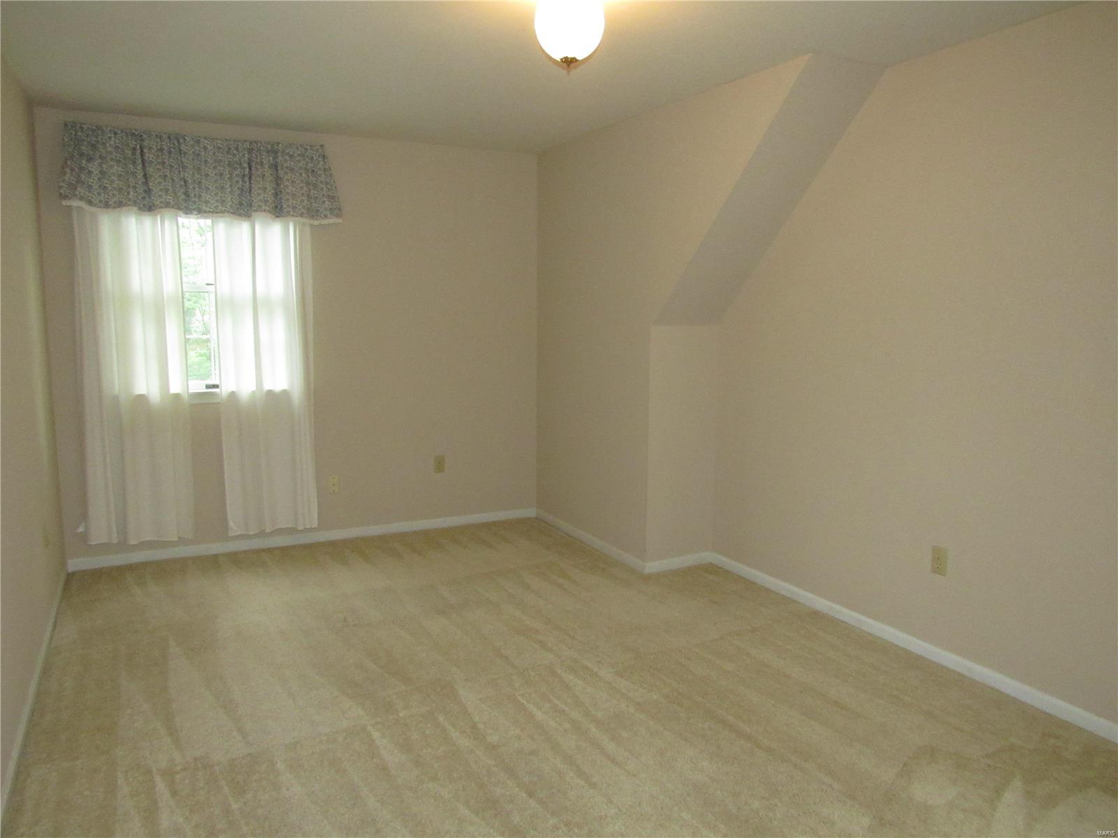 4424 Thatcher Road Alton, IL 62002 - Photo 21 of 30